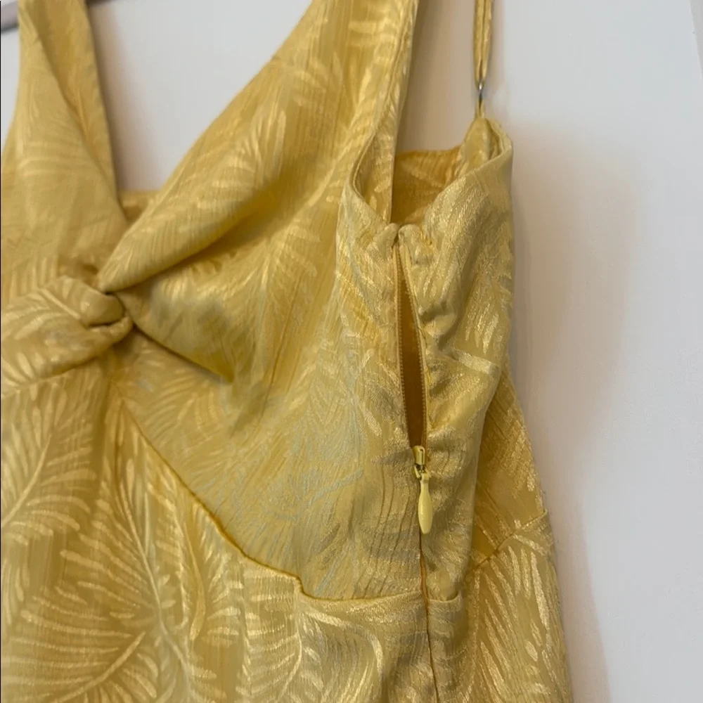 NWOT Elegant Yellow Sleeveless Dress